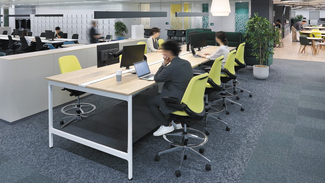 Modern Workspace Solutions – Elevate Your Productivity