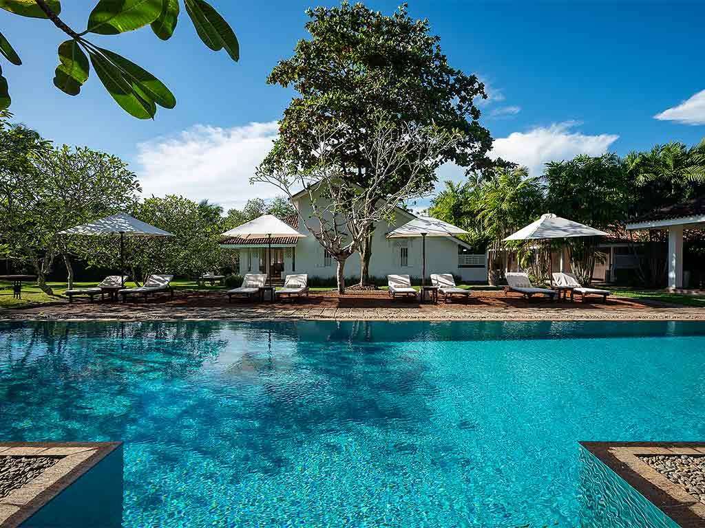 Luxury Seaside Villa with Infinity Pool & Private Beach Access