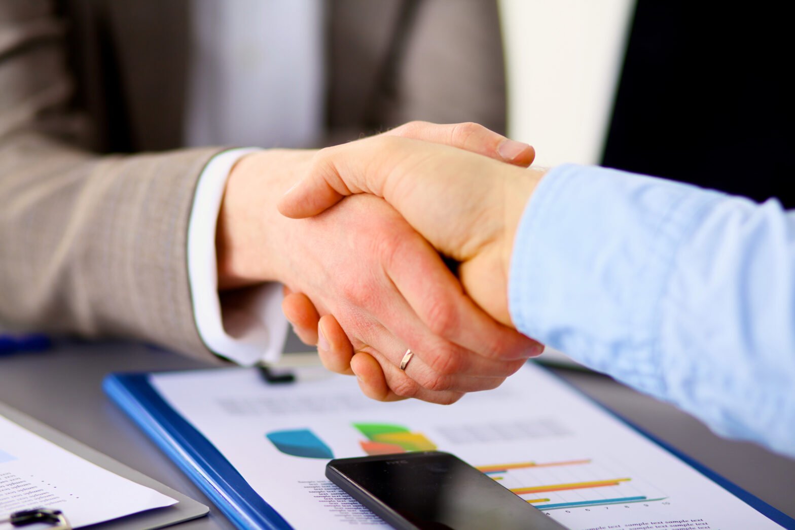 Smart Tips for Buying and Selling Online