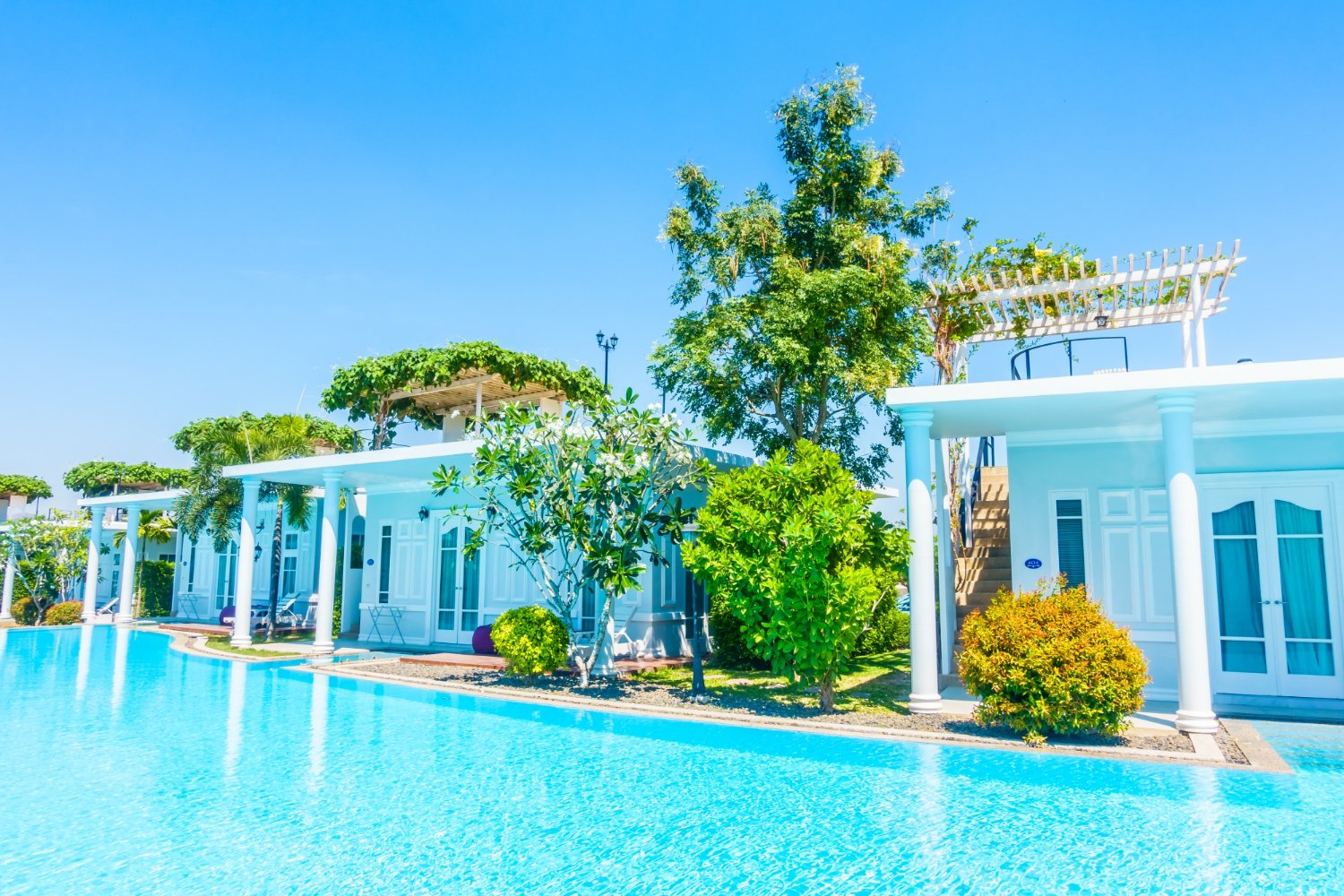 Elegant Two-Storey Luxury Villa with Garden & Modern Finishes